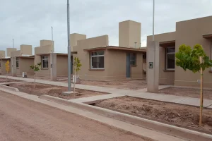 Más casas, sorteos y controles: cómo será el plan del IPV para este año