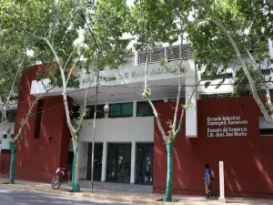 “Estamos pensando sacar a nuestros hijos”