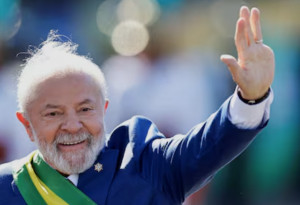 Brasil aprobó: 40 horas de trabajo y dos días de descanso sin perder dinero